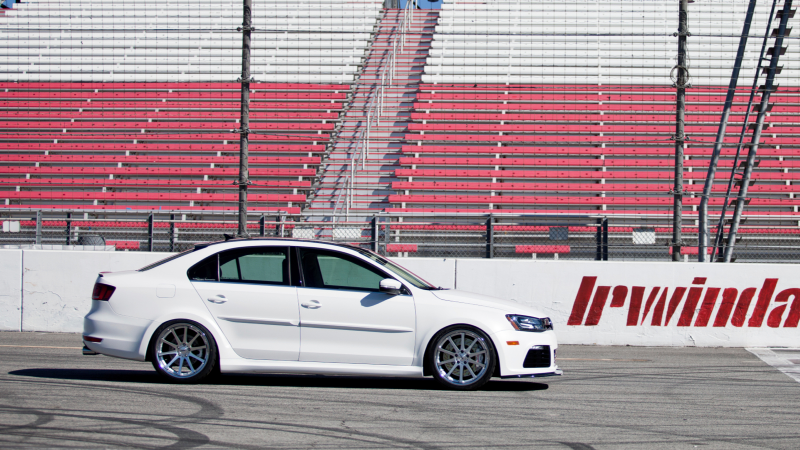 Illustration for article titled This 425 HP Volkswagen Jetta Will Make Your Ex-Girlfriend Go Very Fast